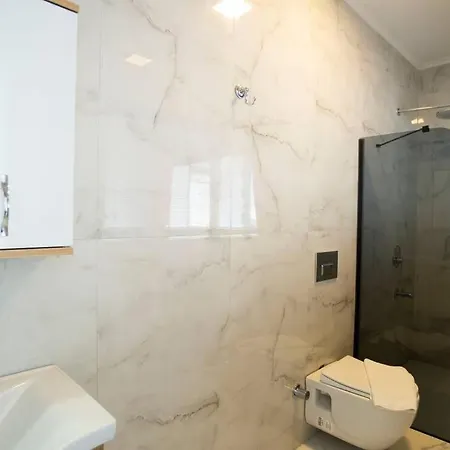 Ebru Ile Tatilin Keyfini Cikarin Otel